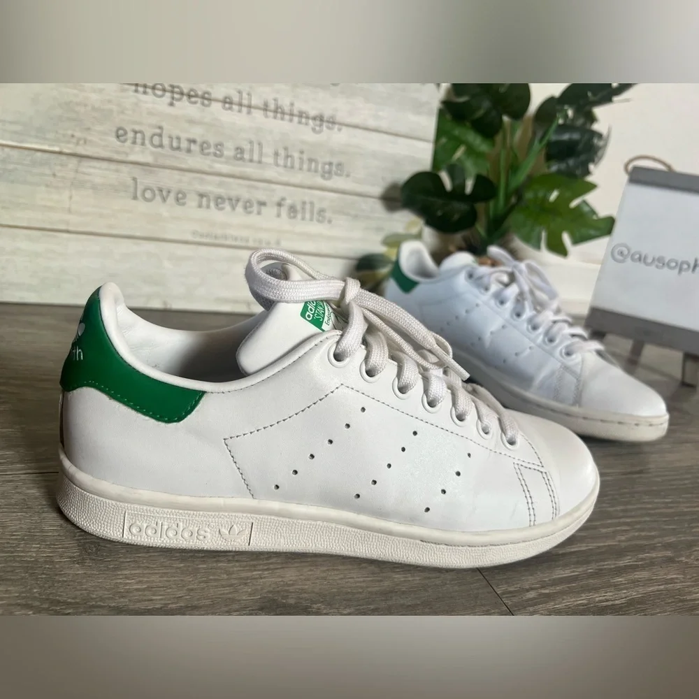 Adidas Stan Smith Tennis Shoes in Cloud White Core Green & Green. Men’s 6